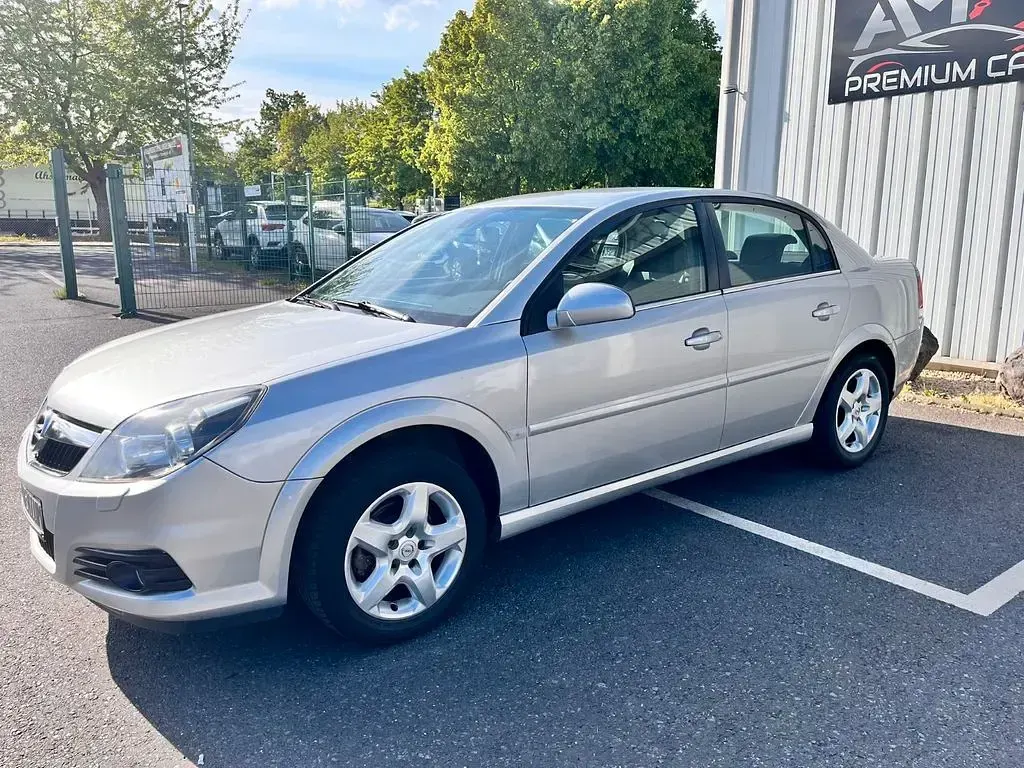 Gebraucht Opel Vectra Edition 147 PS (108 kW) 2009 Grau Limousine