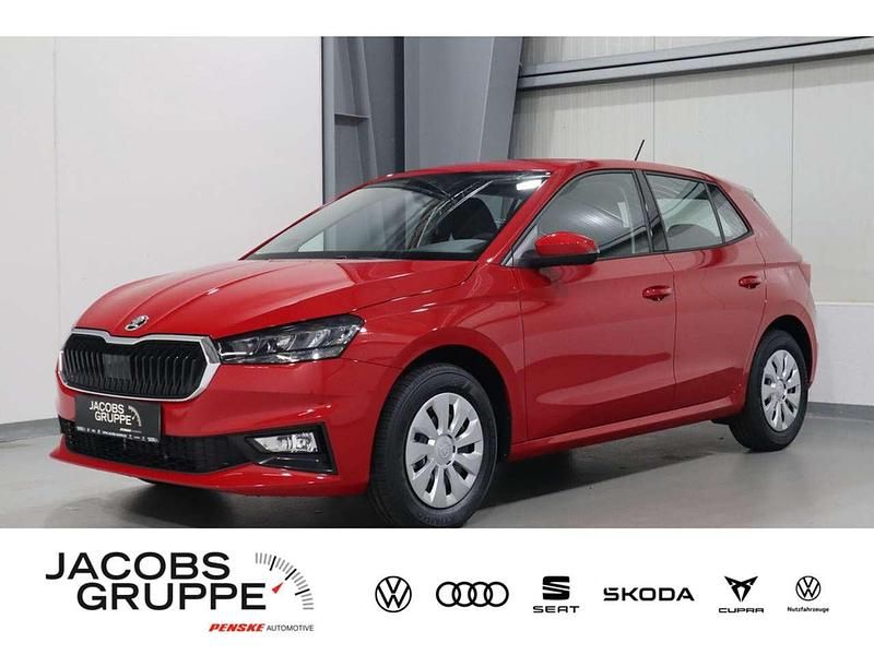 Velvet rot Neu 2025 Skoda Fabia Essence Kleinwagen | 19.495 € (Fairer Preis) - Bild 1/4
