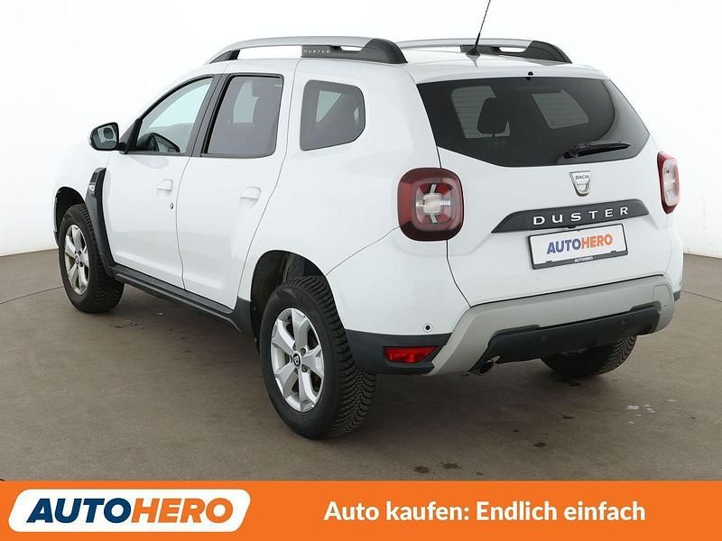 Gebraucht Dacia Duster Comfort 114 PS (83 kW) 2018 Weiß SUV