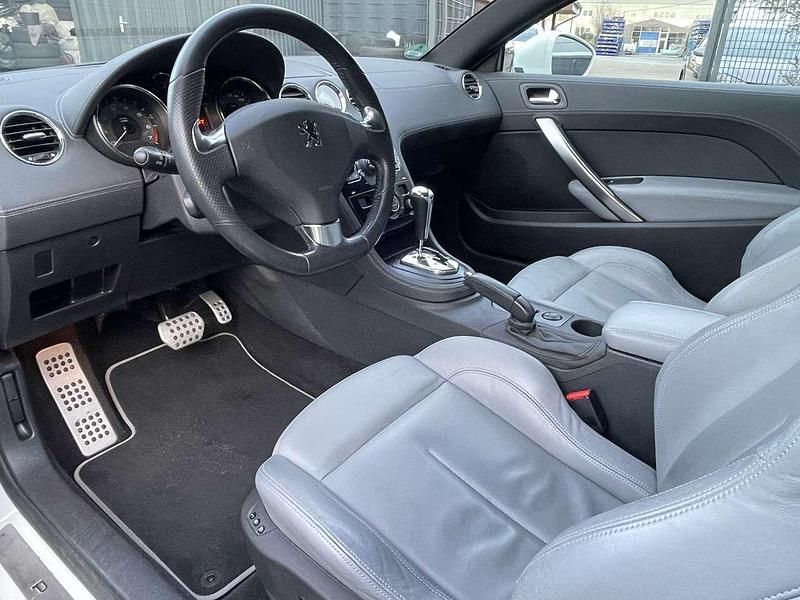 Gebraucht Peugeot RCZ S 156 PS (114 kW) 2012 Weiss perlglänzend/metallic Coupé