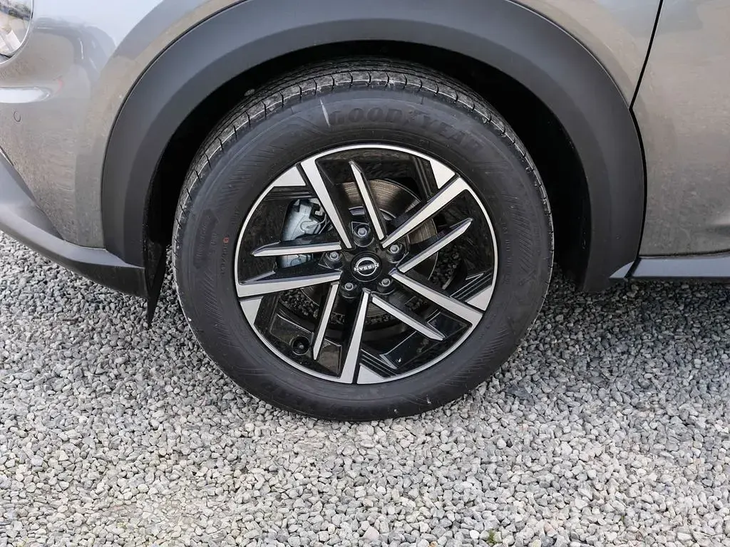 Nowe Nissan Juke N-Connecta 143 KM (105 kW) 2026 Szary SUV