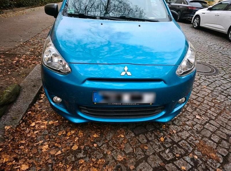 Blau Gebraucht 2015 Mitsubishi Space Star Kleinwagen | 3.200 € (Fairer Preis) - Bild 1/4