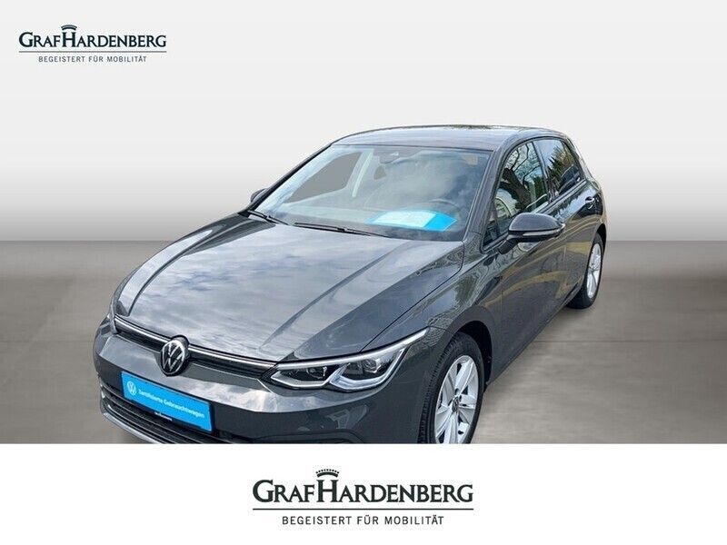 Grau Gebraucht 2023 VW Golf VIII Life Kleinwagen | 21.410 € (Guter Preis) - Bild 1/4