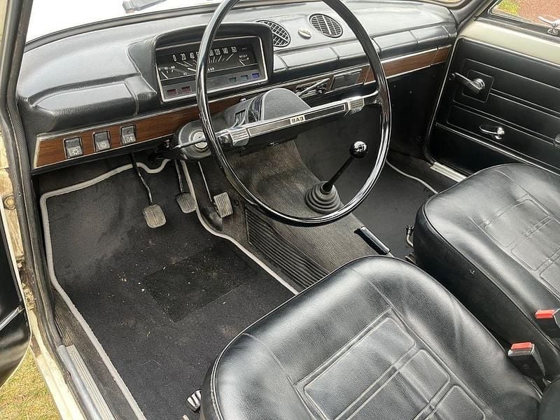 Gebraucht Lada 2101 60 PS (44 kW) 1984 Weiß Limousine