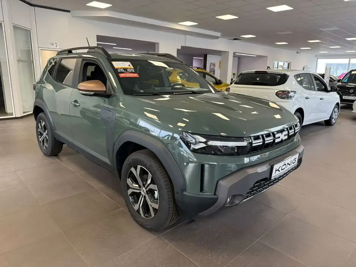 Gebraucht Dacia Duster Extreme 131 PS (96 kW) 2025 Safarigrüngrau SUV
