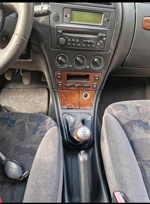 Gebraucht Citroën Xsara 101 PS (74 kW) 2001 Silber Limousine