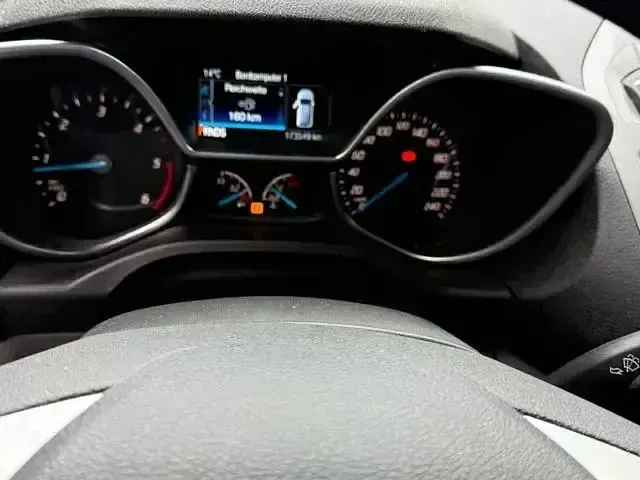 Używany Ford Transit Connect Trend 101 KM (74 kW) 2018 Biały Minivan
