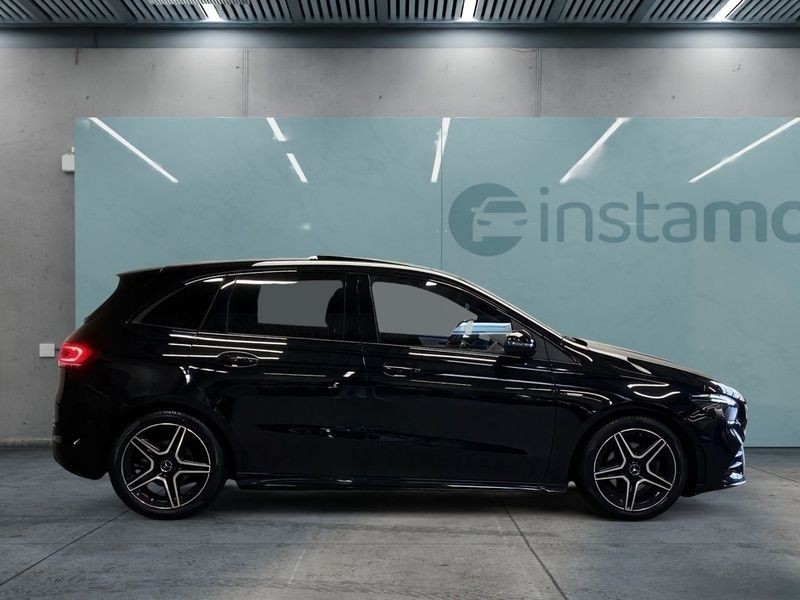 Gebraucht Mercedes B200 AMG 150 PS (110 kW) 2022 Schwarz Van / Kleinbus
