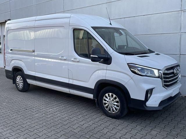 Second-hand Maxus V90 148 CP (108 kW) 2024 Alb Van