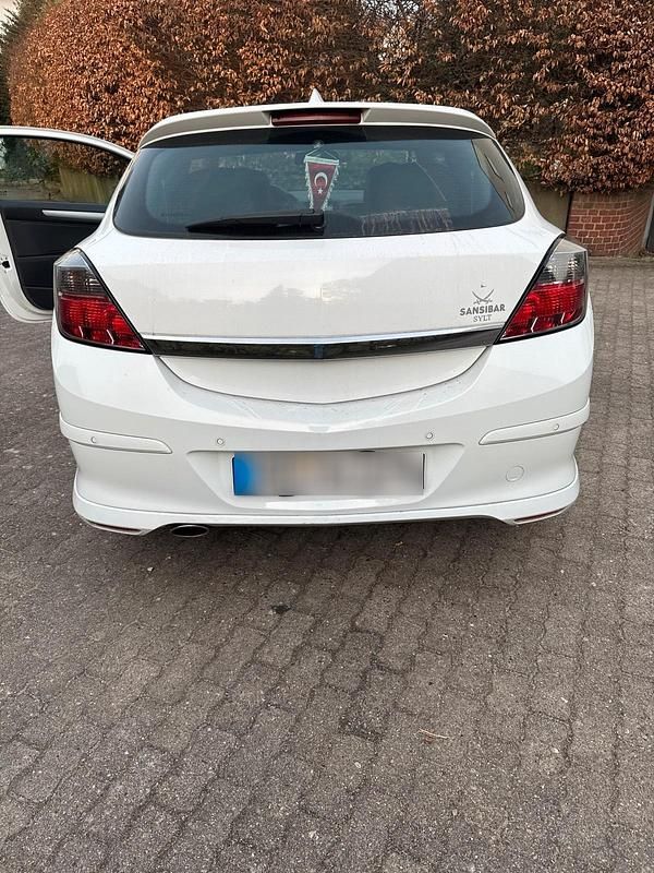 Gebraucht Opel Astra OPC 140 PS (102 kW) 2008 Weiß Coupé