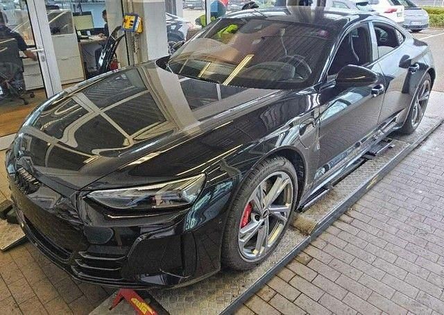 Schwarz Gebraucht 2022 Audi e-tron GT quattro Sport Limousine | 54.980 € - Bild 1/1
