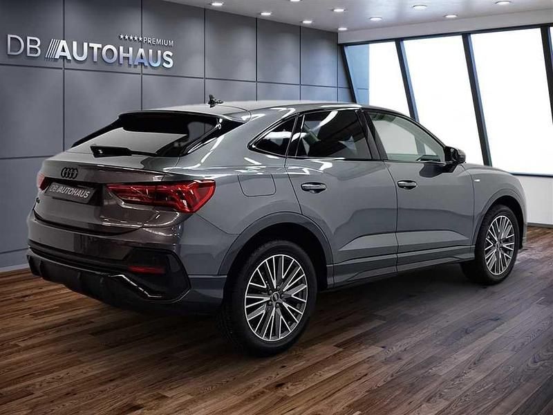 Gebraucht Audi Q3 Sportback S-Line 245 PS (180 kW) 2022 Grau SUV