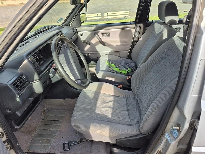 Gebraucht VW Golf II 54 PS (39 kW) 1990 Silber Kleinwagen