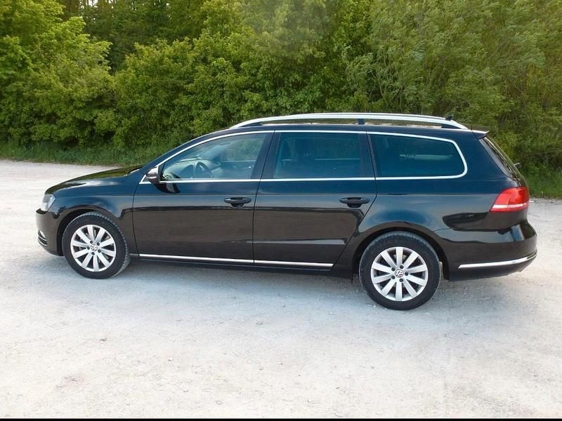 Gebraucht VW Passat 140 PS (102 kW) 2013 Schwarz Kombi