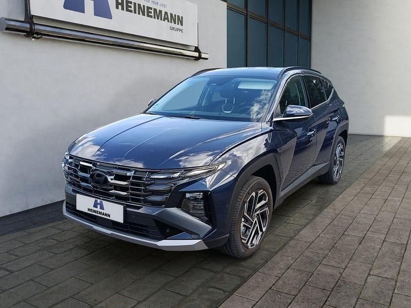 Sailing blue Neu 2025 Hyundai Tucson Prime SUV | 45.450 € (Teuer) - Bild 1/4