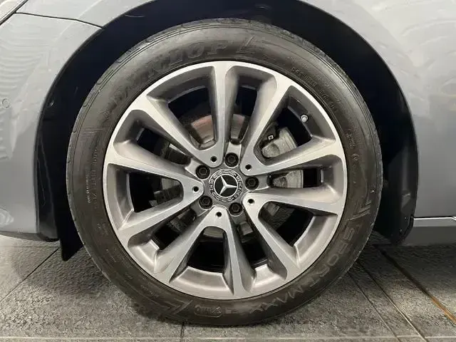 Gebraucht Mercedes E220 Avantgarde 194 PS (142 kW) 2017 Grau Kombi