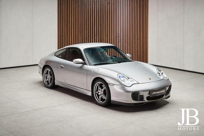 Silber Gebraucht 2004 Porsche 996 Coupé | 59.850 € - Bild 1/4