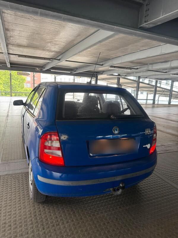 Blau Gebraucht 2002 Skoda Fabia Kleinwagen | 1.000 € (Guter Preis) - Bild 1/4