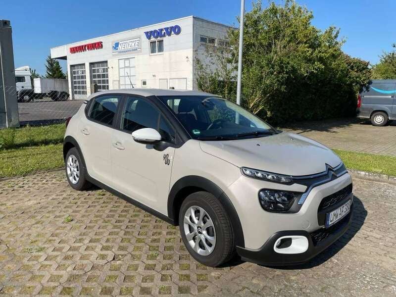 Grau Gebraucht 2024 Citroën C3 PureTech Kleinwagen | 14.850 € (Fairer Preis) - Bild 1/4