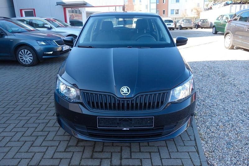 Gebraucht Skoda Fabia Active 75 PS (55 kW) 2015 Schwarz Limousine