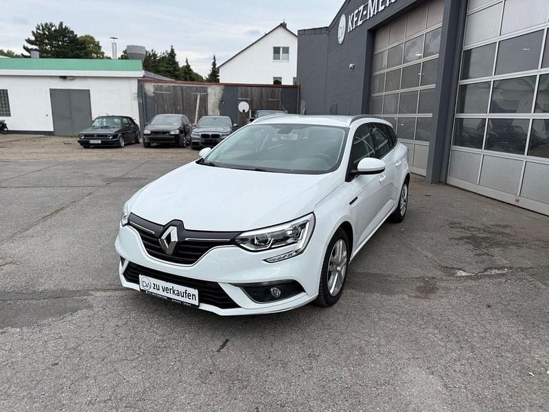 Weiß Gebraucht 2019 Renault Mégane IV Business Limousine | 11.490 € (Fairer Preis) - Bild 1/4
