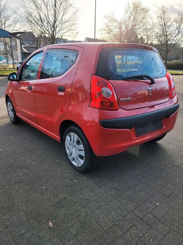 Gebraucht Nissan Pixo 68 PS (50 kW) 2009 Rot Kleinwagen