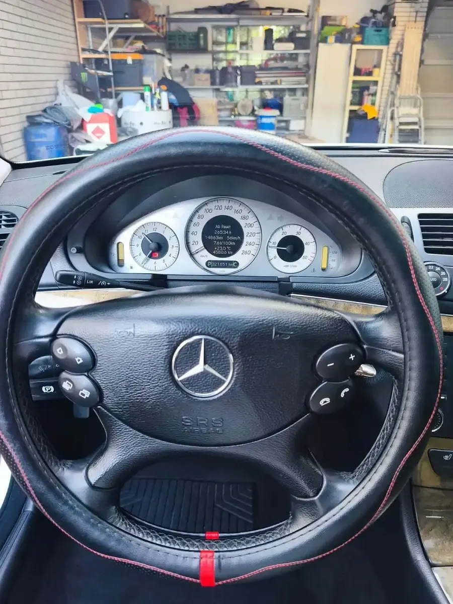 Gebraucht Mercedes E220 170 PS (125 kW) 2008 Grau Limousine