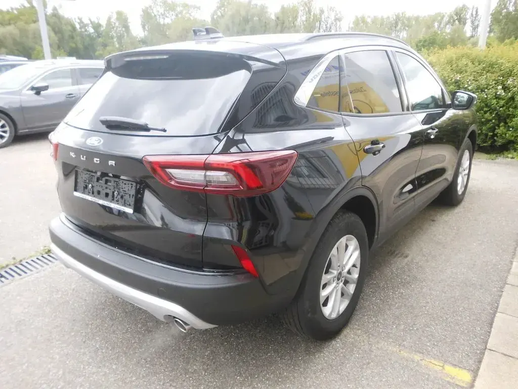 Nowe Ford Kuga Titanium 186 KM (136 kW) 2026 Czarny SUV