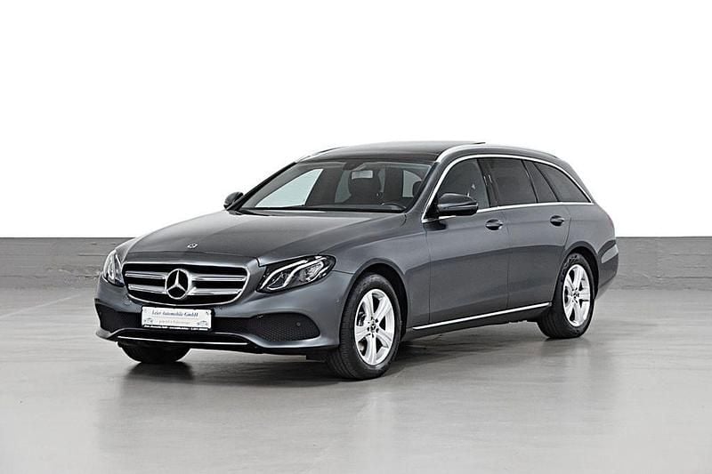 Gebraucht Mercedes E220 Avantgarde 194 PS (142 kW) 2017 Grau Limousine