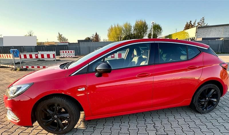 Usata Opel Astra 150 CV (110 kW) 2019 Rosso Utilitaria