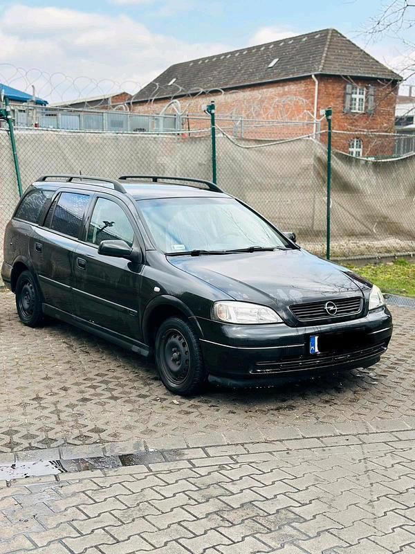 Schwarz Gebraucht 2000 Opel Astra Kombi | 300 € (Superpreis) - Bild 1/4