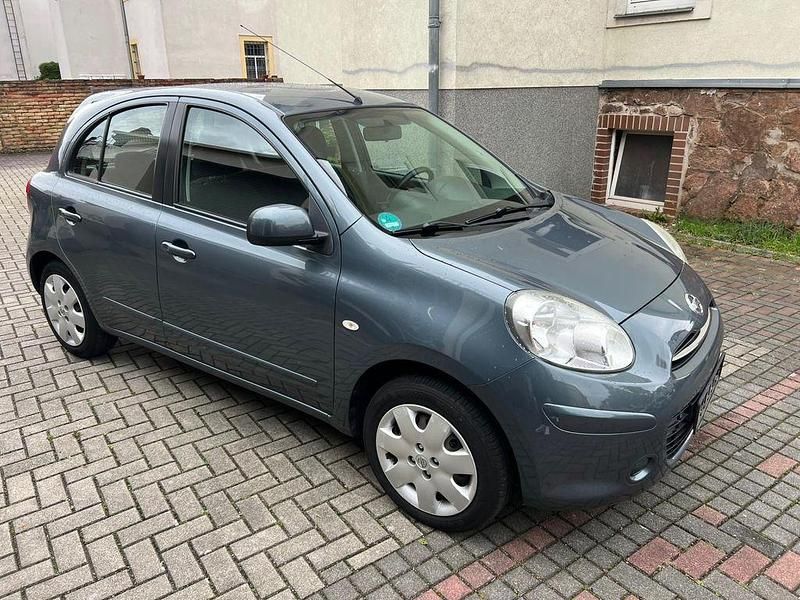 Gebraucht Nissan Micra Tekna 80 PS (58 kW) 2011 Grau Kleinwagen