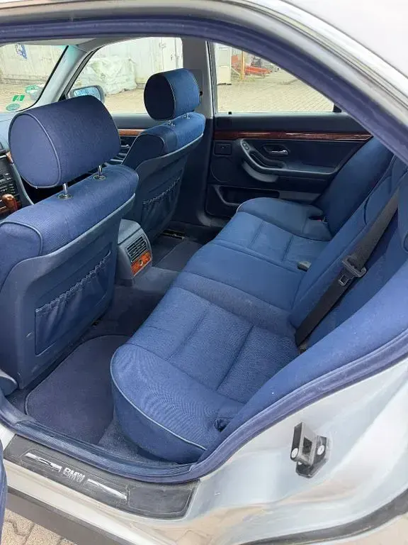 Gebraucht BMW 728 193 PS (141 kW) 1999 Silber Limousine