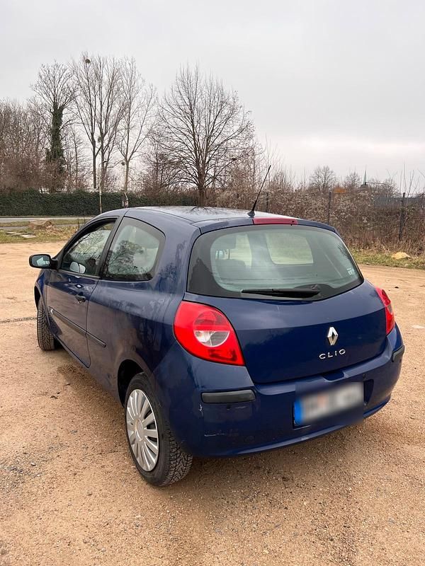 Gebraucht Renault Clio II 65 PS (47 kW) 2007 Kleinwagen
