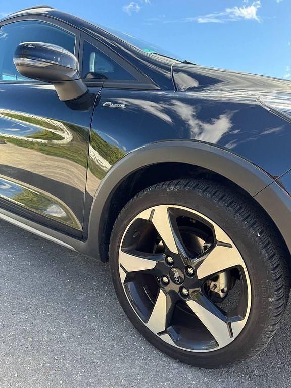 Gebraucht Ford Fiesta Active 125 PS (91 kW) 2020 Schwarz Limousine