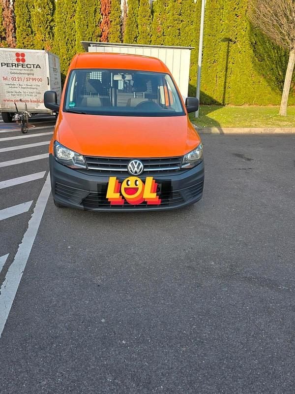 Gebraucht VW Caddy Maxi 102 PS (75 kW) 2017 Orange Van / Kleinbus