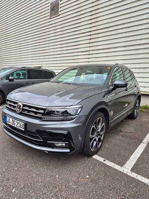 Grau Gebraucht 2018 VW Tiguan R-line SUV | 22.499 € (Superpreis) - Bild 1/4