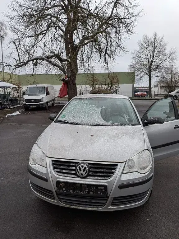 Gebraucht VW Polo 64 PS (47 kW) 2005 Grau Kleinwagen