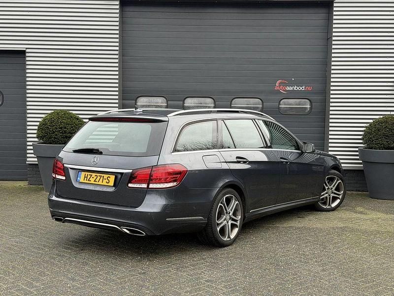 Gebraucht Mercedes E250 Ambition 211 PS (155 kW) 2015 Grau Kombi
