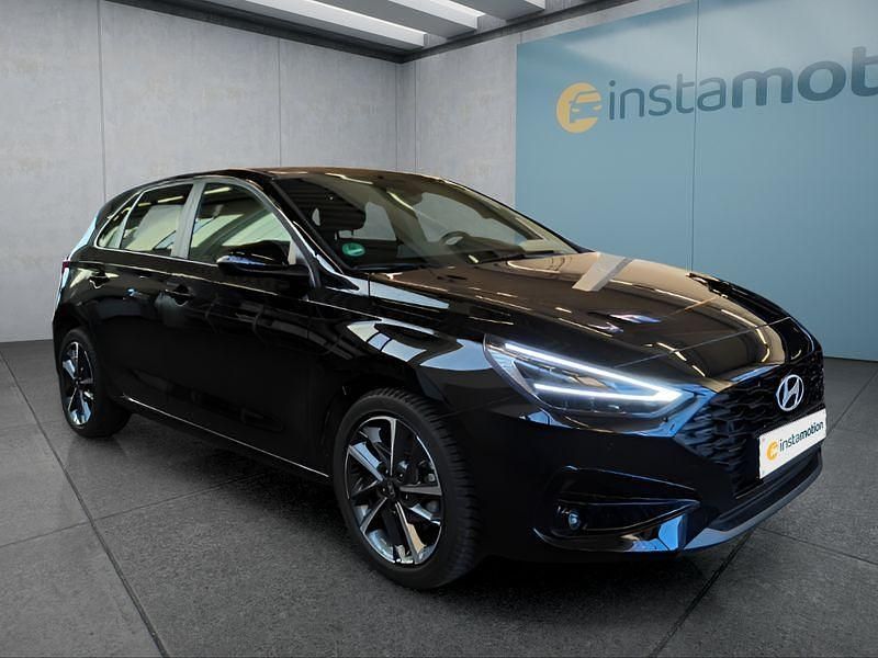 Gebraucht Hyundai i30 140 PS (102 kW) 2025 Schwarz Kleinwagen