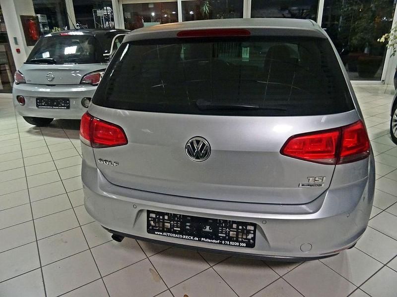 Gebraucht VW Golf VII LOUNGE 110 PS (80 kW) 2015 Silber Limousine