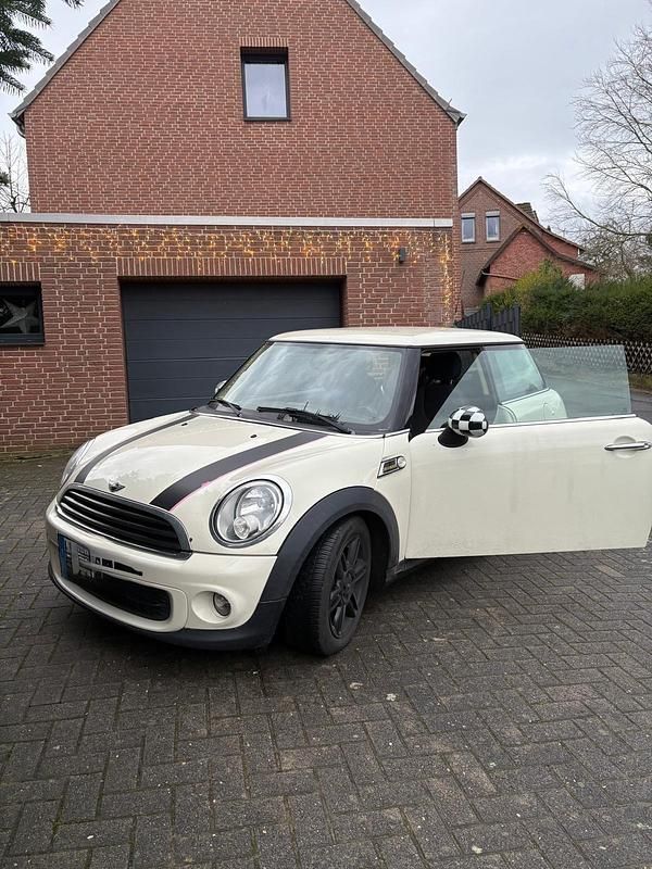 Beige Gebraucht 2013 Mini Cooper Kleinwagen | 3.000 € (Etwas zu teuer) - Bild 1/4