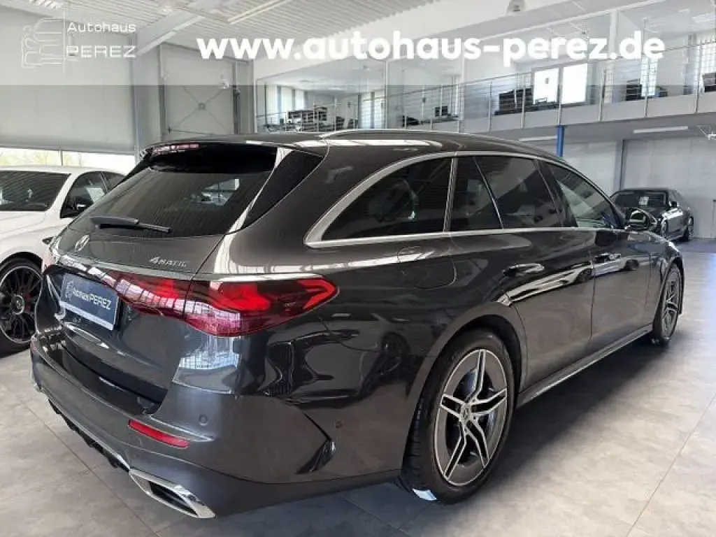 Gebraucht Mercedes 300 AMG 197 PS (144 kW) 2024 Grafitgrau  lack (metallic) Kombi