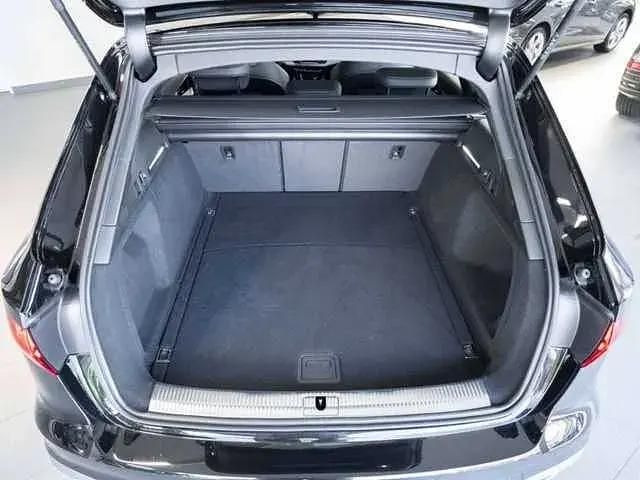 Gebraucht Audi A4 S-Line 204 PS (150 kW) 2023 Mythosschwarz metallic (metallic) Kombi