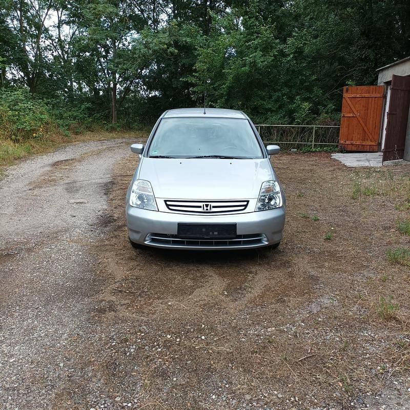 Silber Gebraucht 2004 Honda Stream Van / Kleinbus | 2.499 € - Bild 1/4