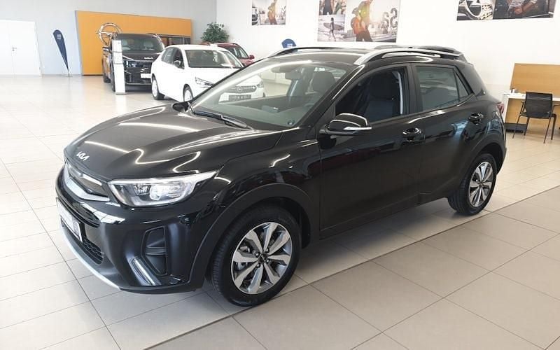 Auroraschwarz Neu 2024 Kia Stonic Vision SUV | 21.390 € (Fairer Preis) - Bild 1/4