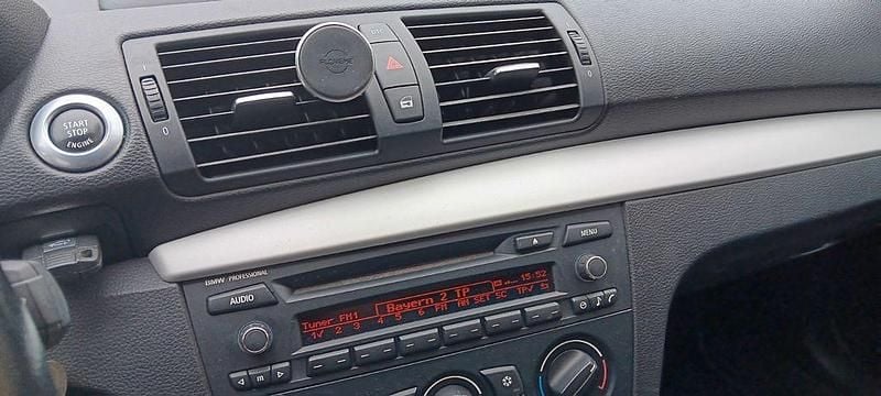 Gebraucht BMW 118 Cabriolet 143 PS (105 kW) 2010 Weiß Cabrio