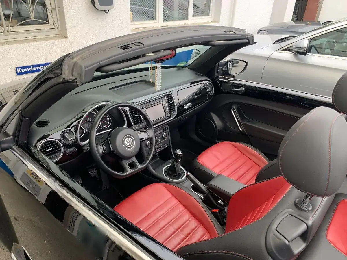 Gebraucht VW Beetle S 105 PS (77 kW) 2014 Schwarz Kleinwagen