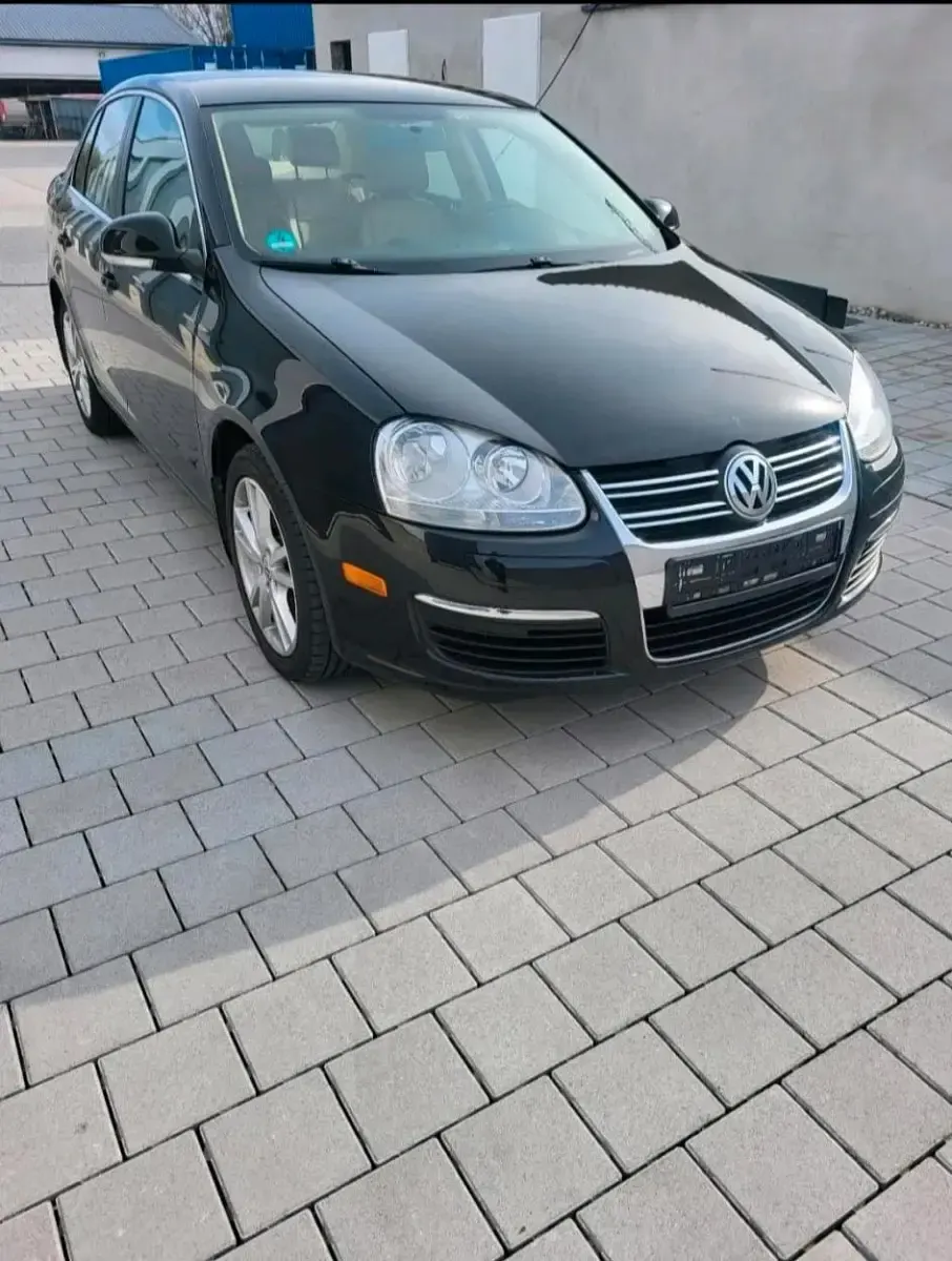 Gebraucht VW Jetta 140 PS (102 kW) 2009 Schwarz Limousine