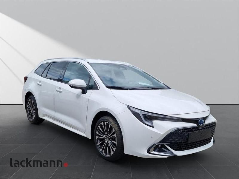 Neu Toyota Corolla 179 PS (131 kW) 2025 Weiss Kombi